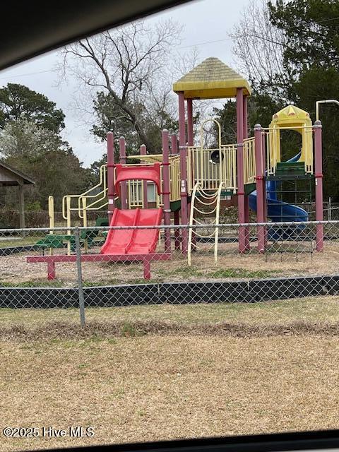 209 Shore Road Newport, NC 28570 - Photo 52 of 61 IMG_2143