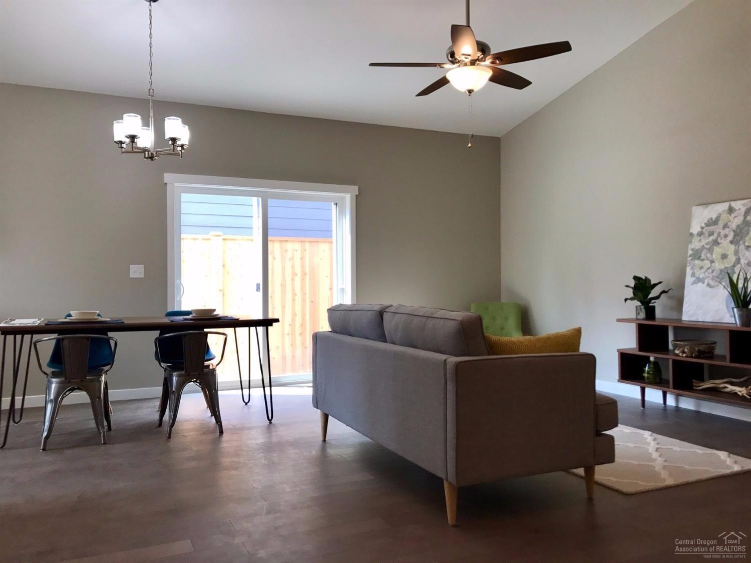 528 Southeast Reed Market Road Bend, OR 97702 - Photo 10 of 15 High vaulted ceilings.