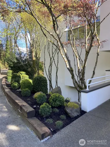 $7,500 | 3501 East Terrace Street, Seattle, WA 98122