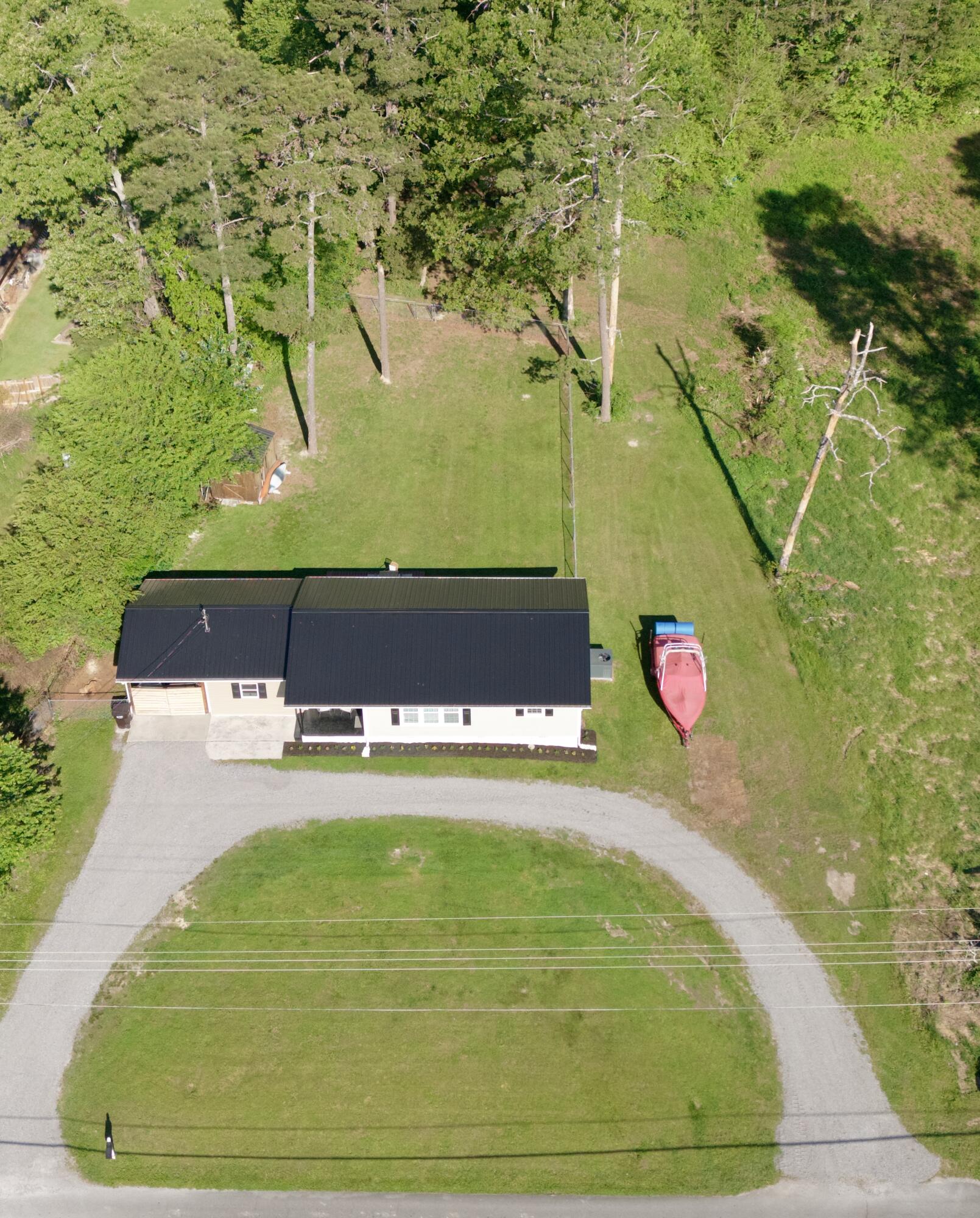 2242 Broomfield Road Southeast Cleveland, TN 37323 - Photo 4 of 37 DJI_20240425093747_0025_D