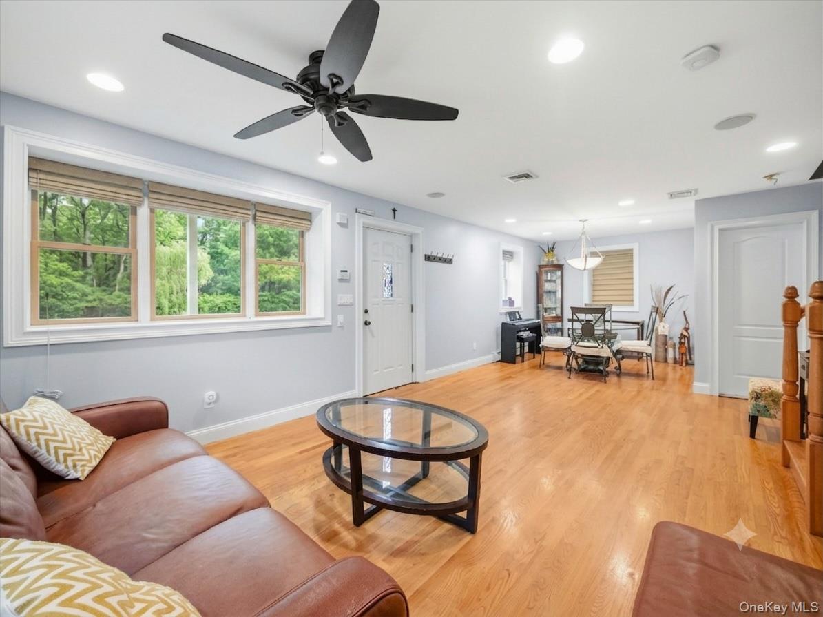 2 Hempstead Lane Spring Valley, NY 10977 - Photo 5 of 35