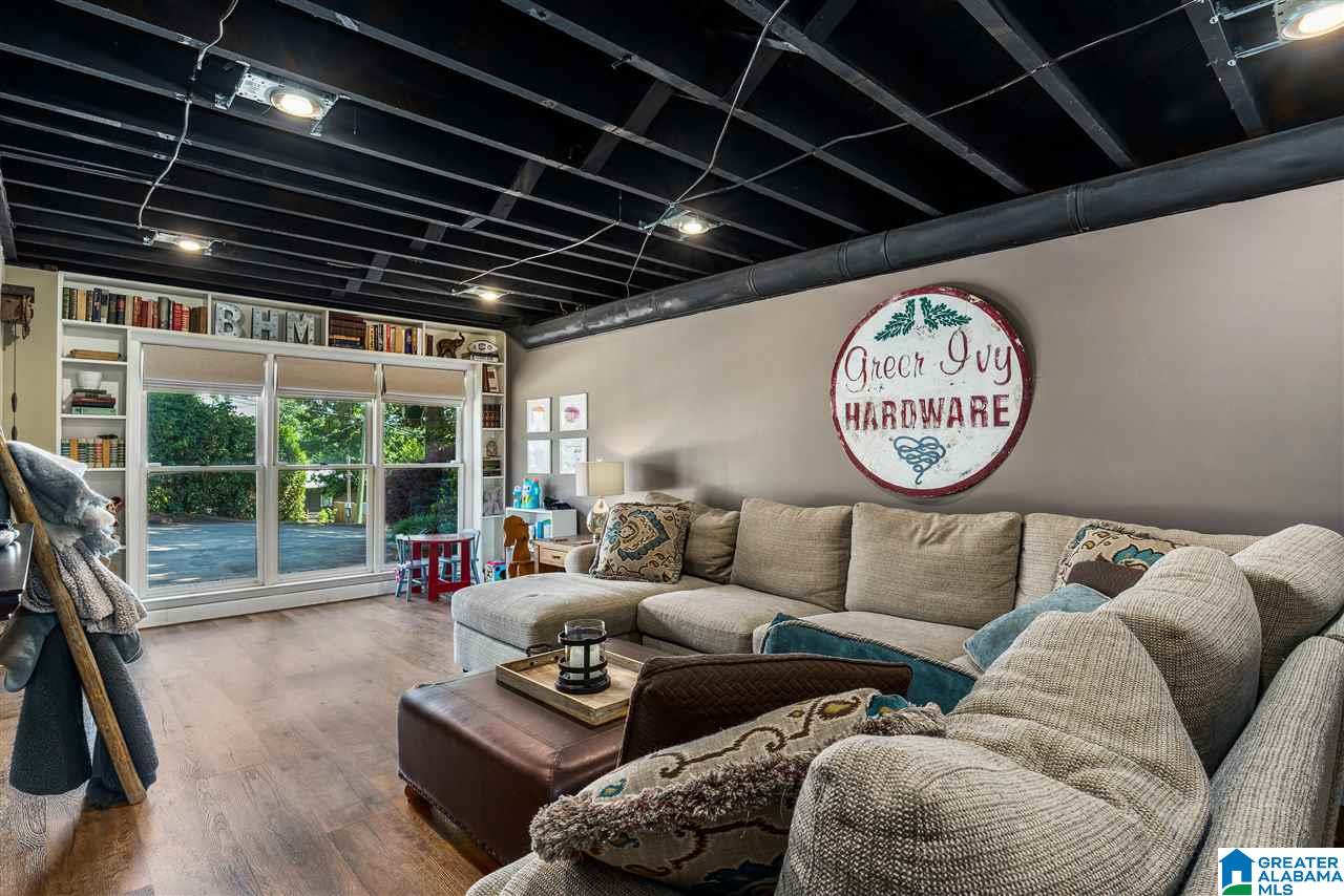 3109 Dolly Ridge Drive Birmingham, AL 35243 - Photo 20 of 31