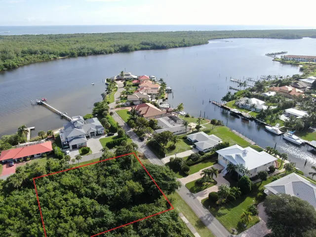 $275,000 | 4200 Southeast Peterson Lane, Stuart, FL 34997