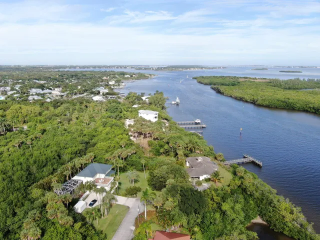 $275,000 | 4200 Southeast Peterson Lane, Stuart, FL 34997
