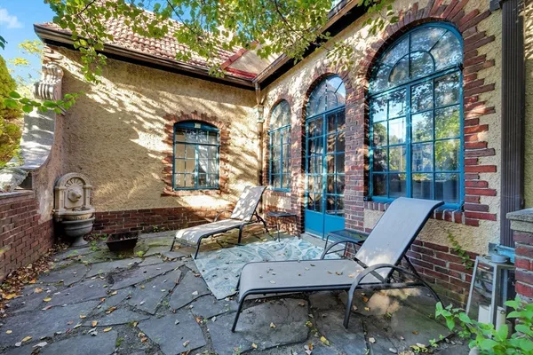 $585,000 | 283 Longhill Street, Springfield, MA 01108