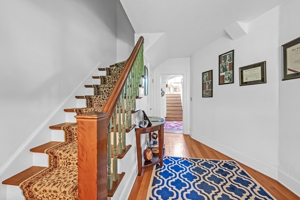 283 Longhill Street Springfield, MA 01108 - Photo 10 of 42