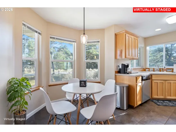 $649,000 | 34320 Cape Kiwanda Drive, Pacific City, OR 97135