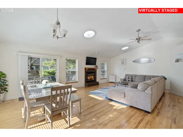 $649,000 | 34320 Cape Kiwanda Drive, Pacific City, OR 97135