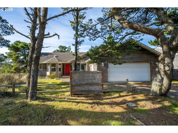$649,000 | 34320 Cape Kiwanda Drive, Pacific City, OR 97135