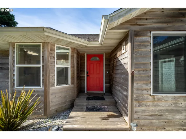 $649,000 | 34320 Cape Kiwanda Drive, Pacific City, OR 97135