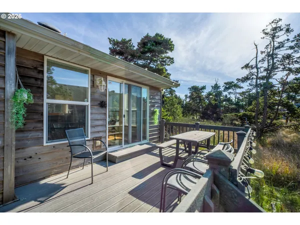$649,000 | 34320 Cape Kiwanda Drive, Pacific City, OR 97135
