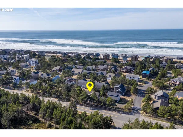 $649,000 | 34320 Cape Kiwanda Drive, Pacific City, OR 97135