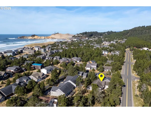 $649,000 | 34320 Cape Kiwanda Drive, Pacific City, OR 97135