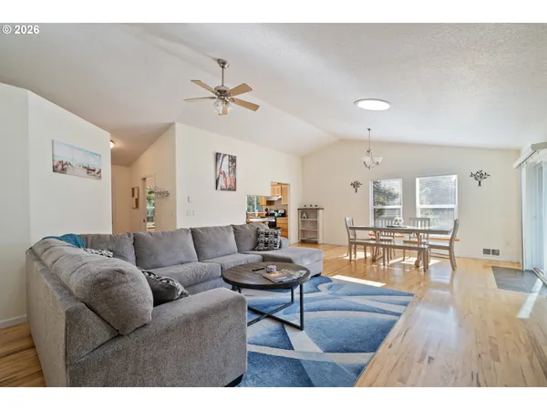 $649,000 | 34320 Cape Kiwanda Drive, Pacific City, OR 97135