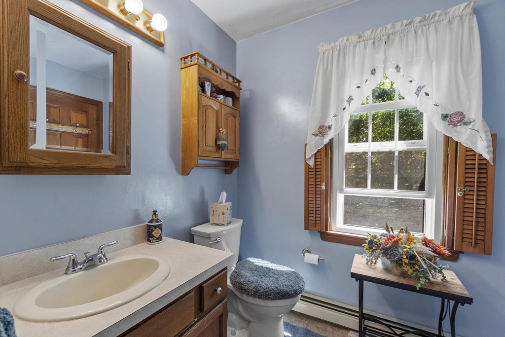 109 Hale Road Hubbardston, MA 01452 - Photo 35 of 41 Gallery Image 35