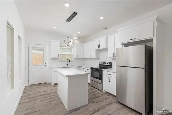 $1,150 | 2206 Taxco Court, Unit 1, Edinburg, TX 78542
