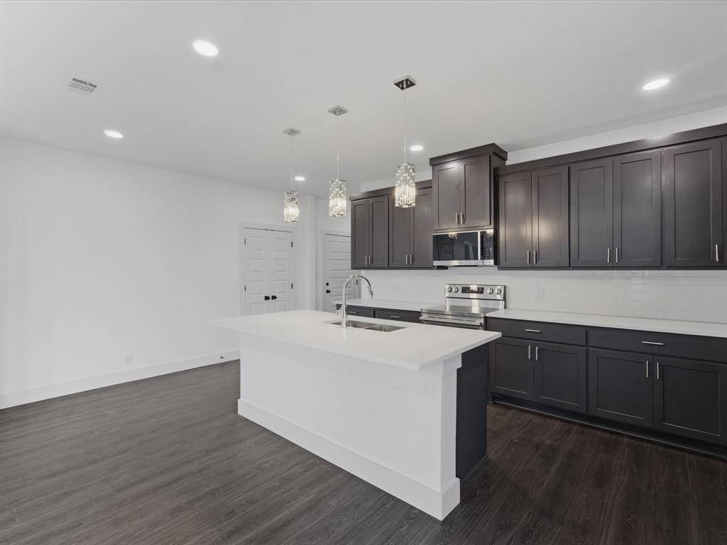 2091 Goodwyn Road Italy, TX 76651 - Photo 16 of 36