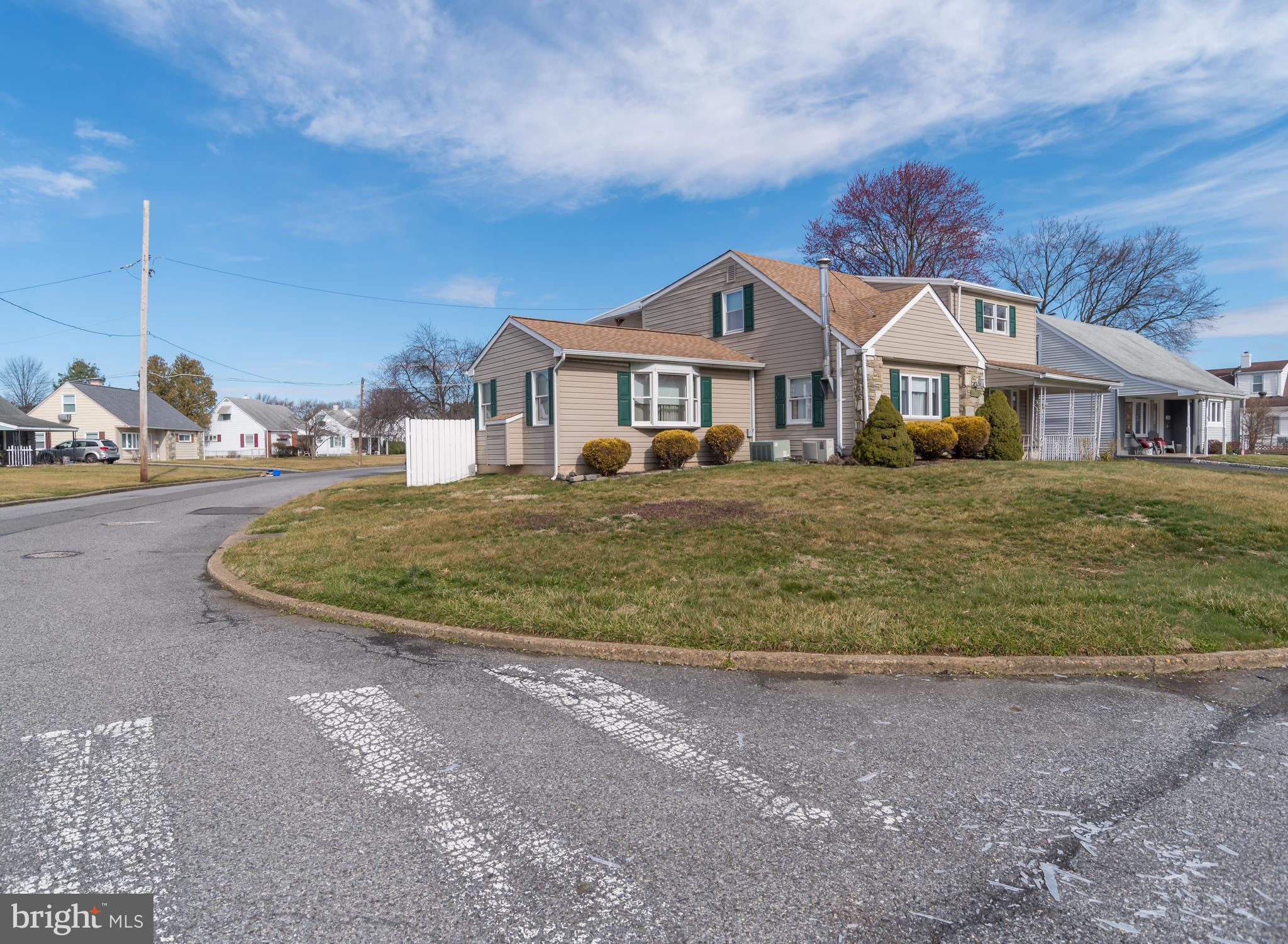 11008 Stevens Road Philadelphia, PA 19116 - Photo 54 of 55 corner lot view