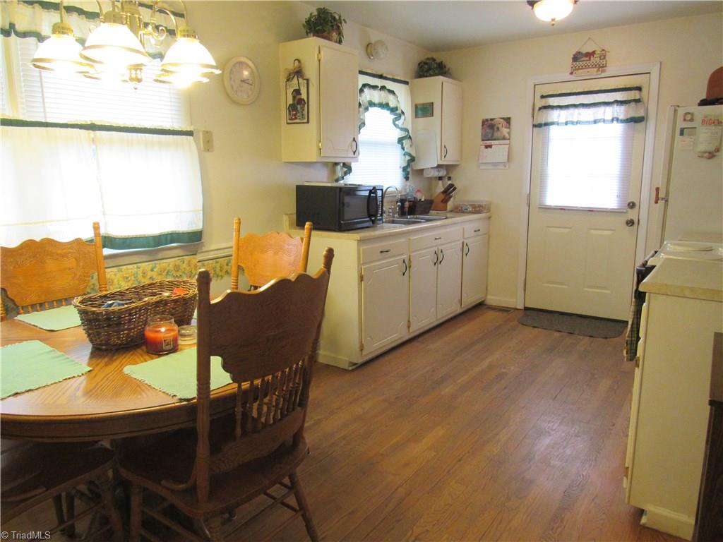133 Dewsberry Road King, NC 27021 - Photo 13 of 25 Gallery Image 13