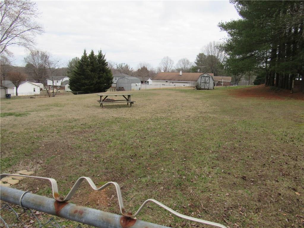 133 Dewsberry Road King, NC 27021 - Photo 25 of 25 Gallery Image 25