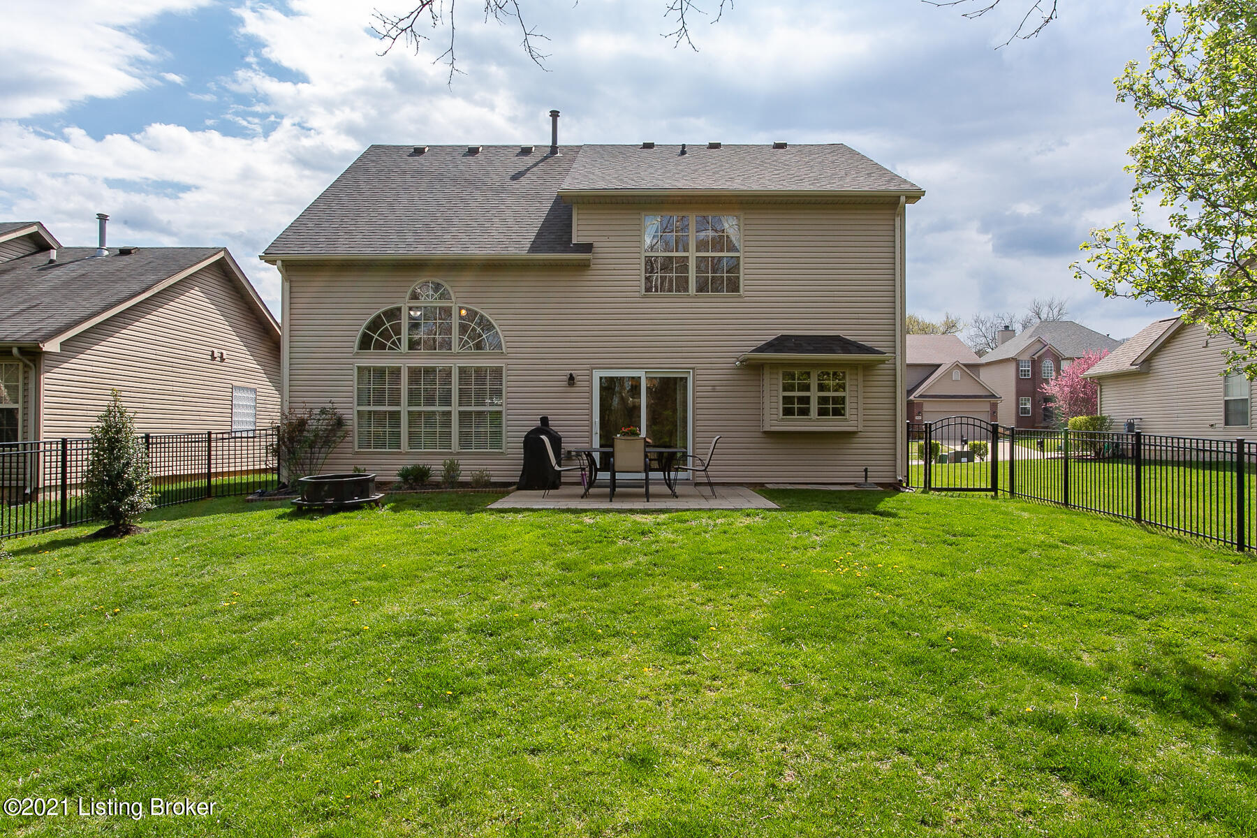 17513 Curry Branch Road Louisville, KY 40245 - Photo 41 of 42 17513 Curry Branch Rd-42