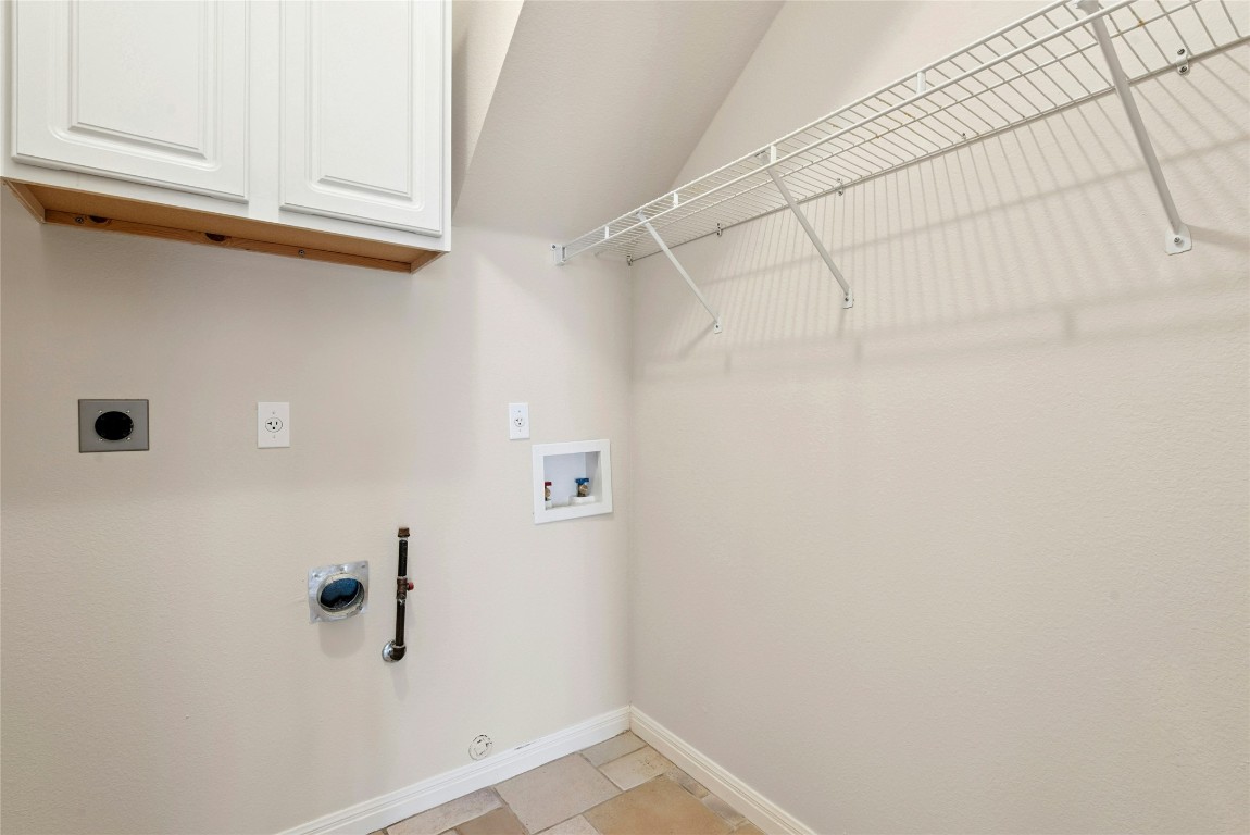 7500 Shadowridge Run, Unit 34 Austin, TX 78749 - Photo 24 of 39 a bathroom with a shower