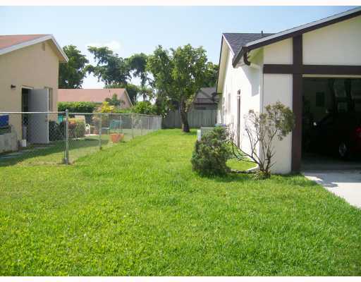 9306 Southwest 16th Road West Boca Raton, FL 33428 - Photo 4 of 10 Additional Photo
