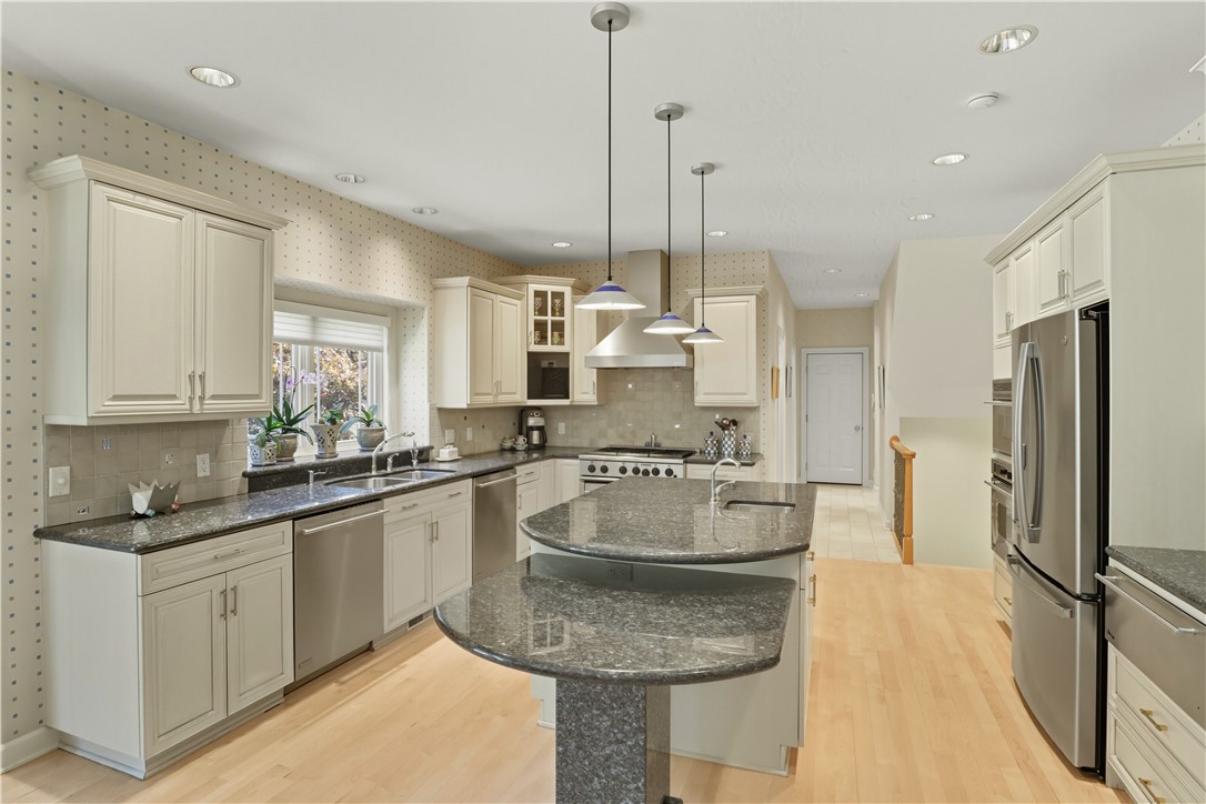 430 Sundance Trail Webster, NY 14580 - Photo 16 of 50