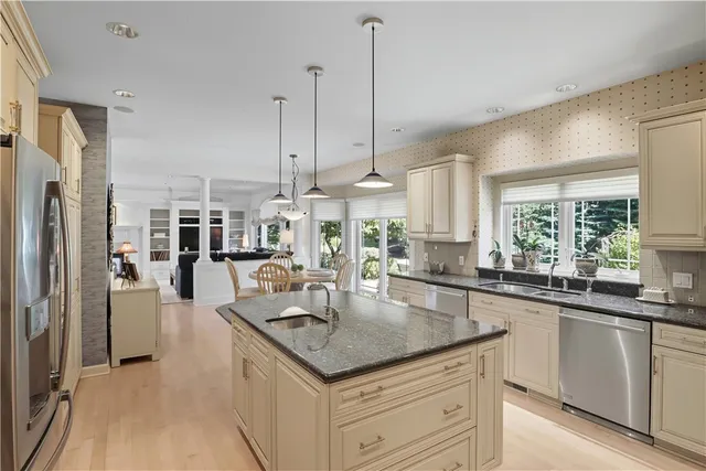 $1,100,000 | 430 Sundance Trail, Webster, NY 14580