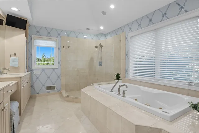 $1,100,000 | 430 Sundance Trail, Webster, NY 14580