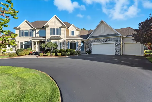 $1,100,000 | 430 Sundance Trail, Webster, NY 14580