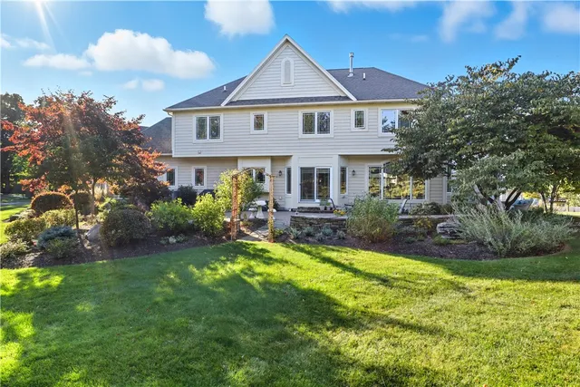 $1,100,000 | 430 Sundance Trail, Webster, NY 14580