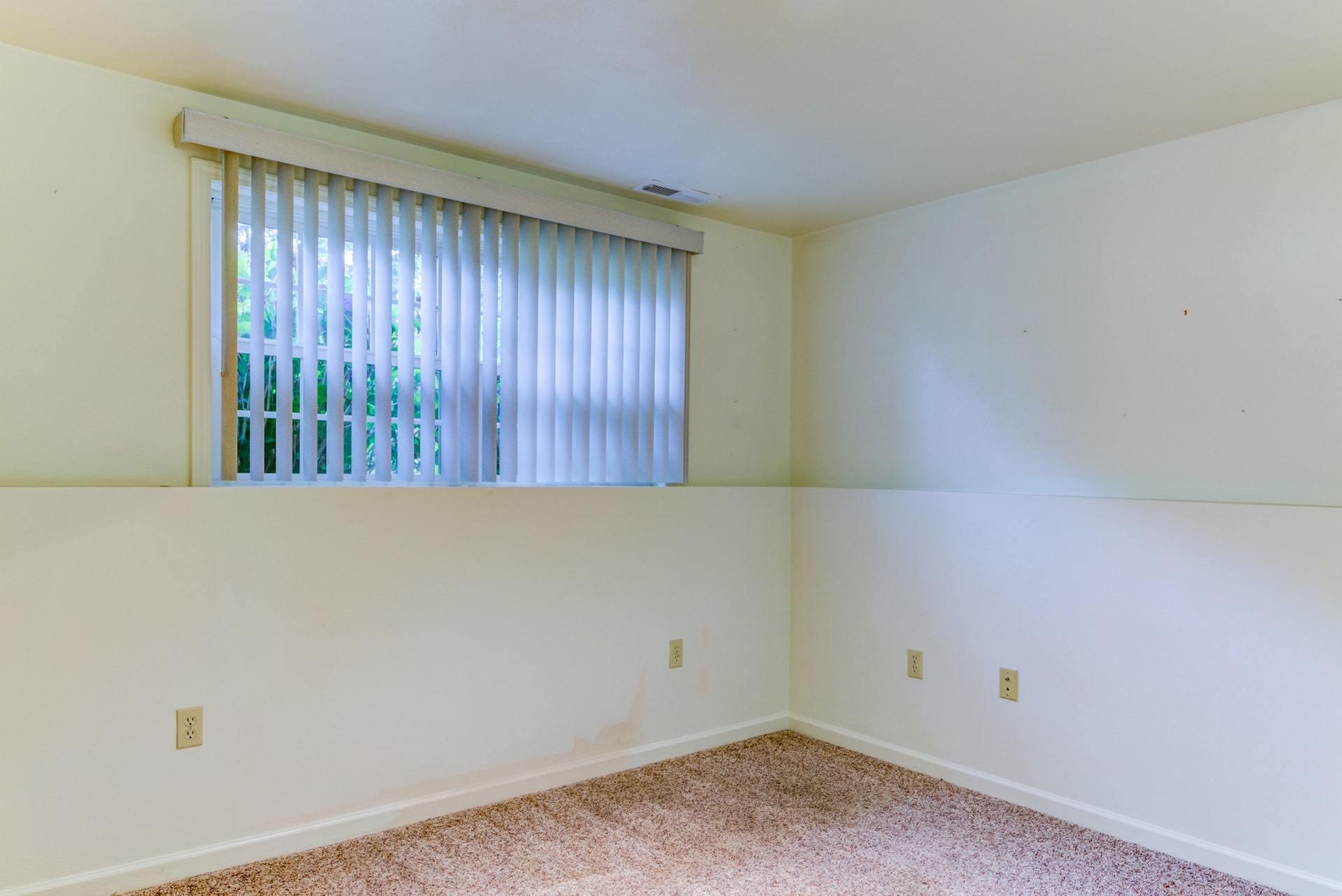 1632 Meadows Road Vinton, VA 24179 - Photo 25 of 47 a view of an empty room and window