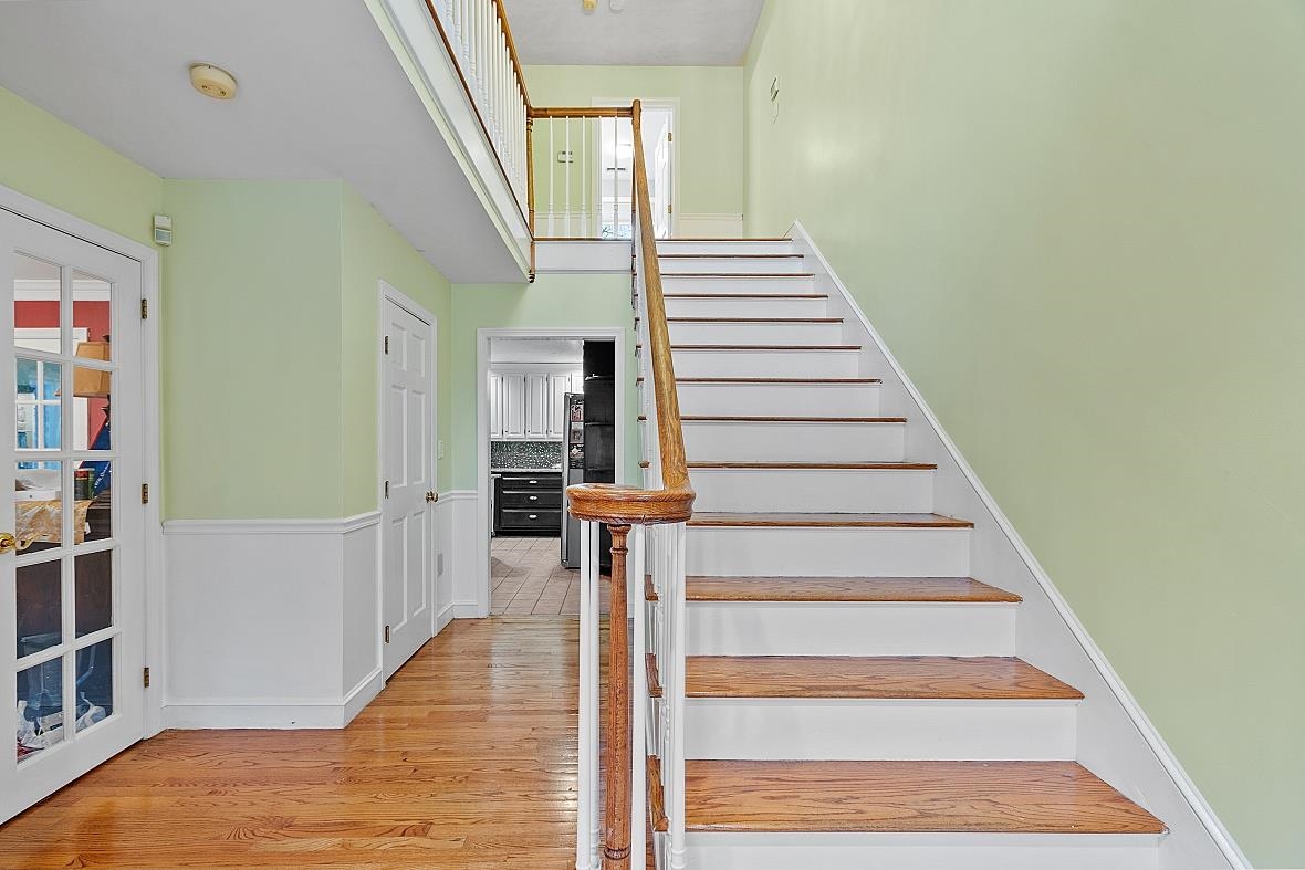 27 East Nashua Road Windham, NH 03087 - Photo 4 of 38