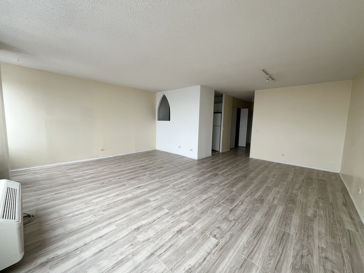 5320 North Sheridan Road, Unit 2110 Chicago, IL 60640 - Photo 3 of 17