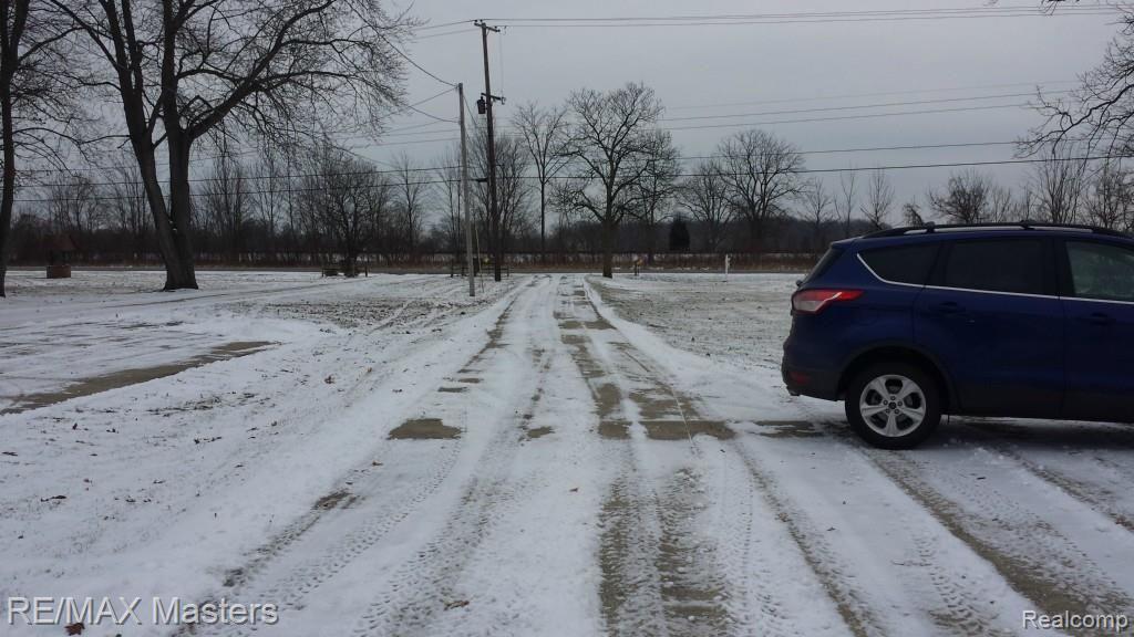 14255 South Telegraph Road Monroe, MI 48161 - Photo 20 of 21 2013-12-27 09.51