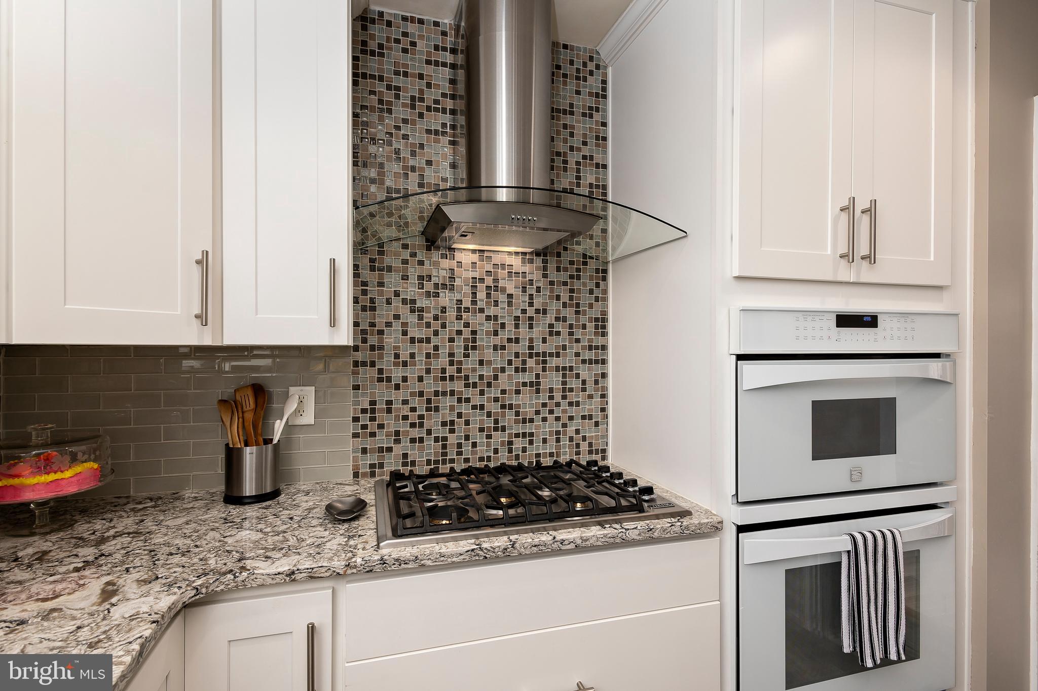 106 Queensberry Road Baltimore, MD 21237 - Photo 15 of 43 Kitchen (alt view)