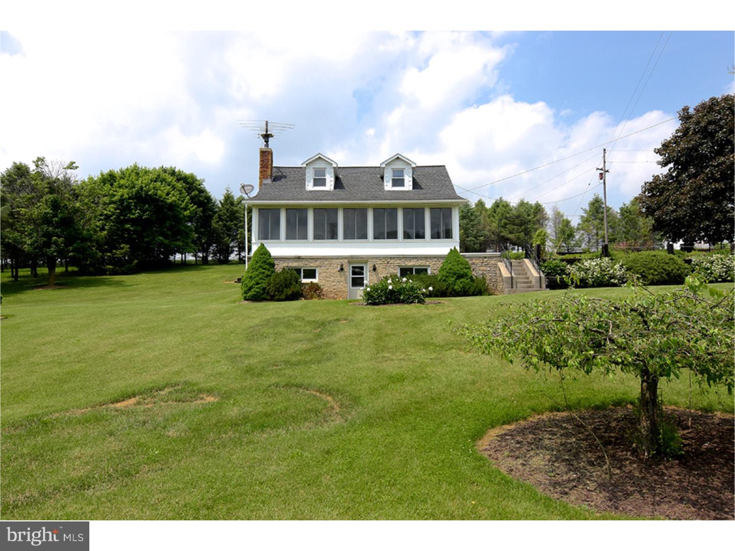 151 Scull Hill Loop Road Bernville, PA 19506 - Photo 4 of 22 Gallery Image 4