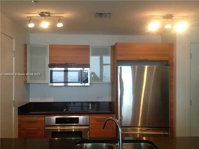 3301 Northeast 1st Avenue, Unit H2408 Miami, FL 33137 - Photo 8 of 10