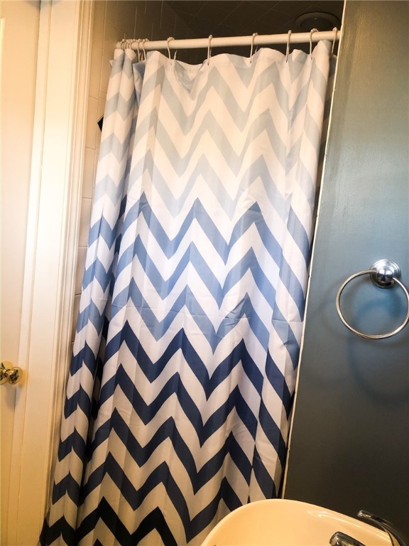 135 Reservoir Road Middletown, RI 02842 - Photo 6 of 16