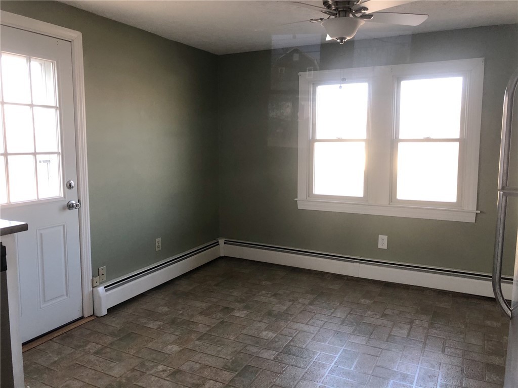 135 Reservoir Road Middletown, RI 02842 - Photo 10 of 16 Eat in kitchen area