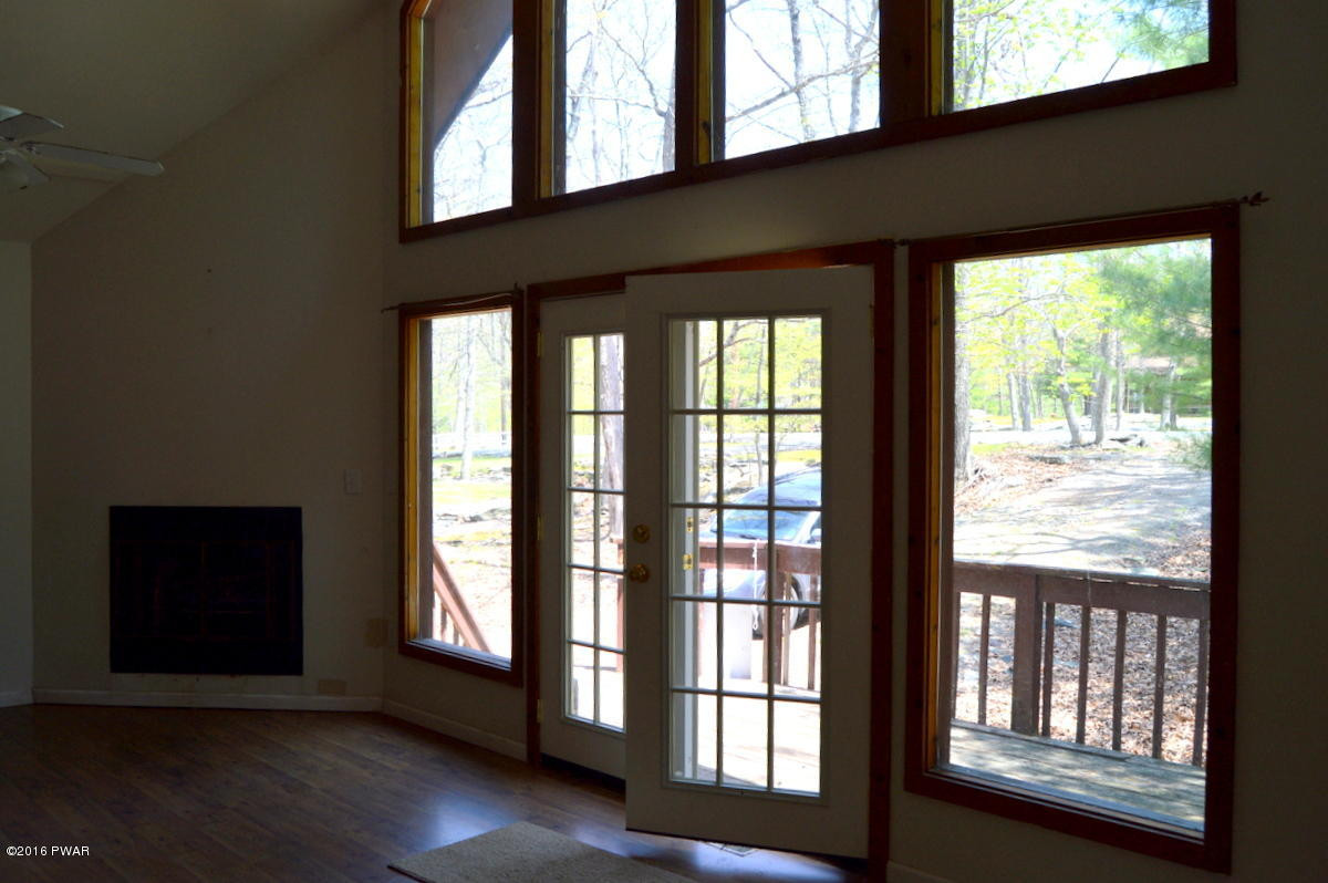 218 Tanager Road Lackawaxen, PA 18435 - Photo 17 of 17 DSC_0174