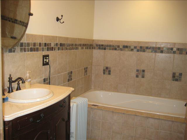 2204 West Hurd Road Monroe, MI 48162 - Photo 10 of 15 20053253-9.JPG