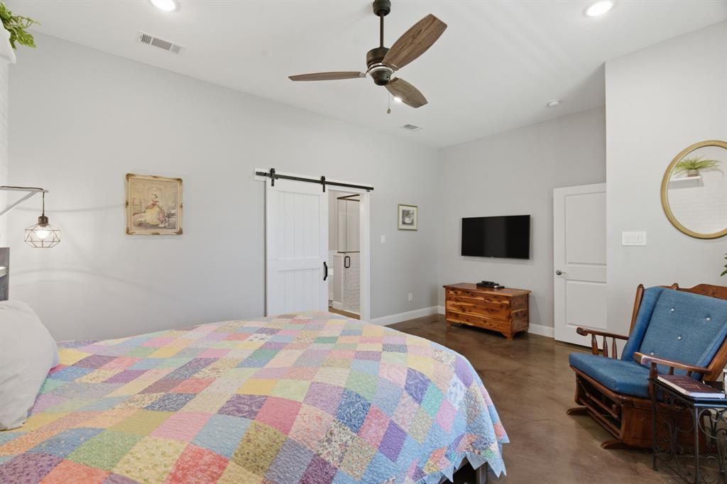 300 Mockingbird Lane Springtown, TX 76082 - Photo 16 of 32