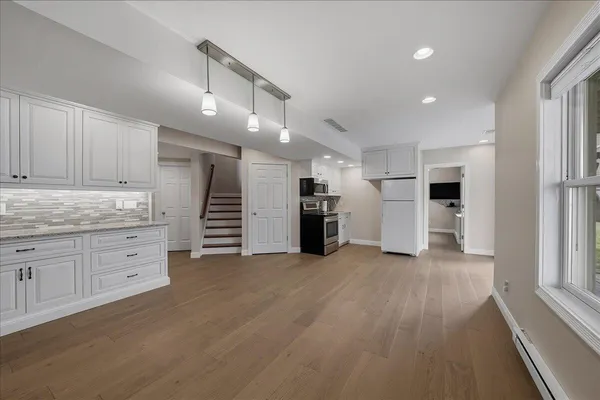 $495,000 | 2554 Blarney Stone Drive, Valparaiso, IN 46385