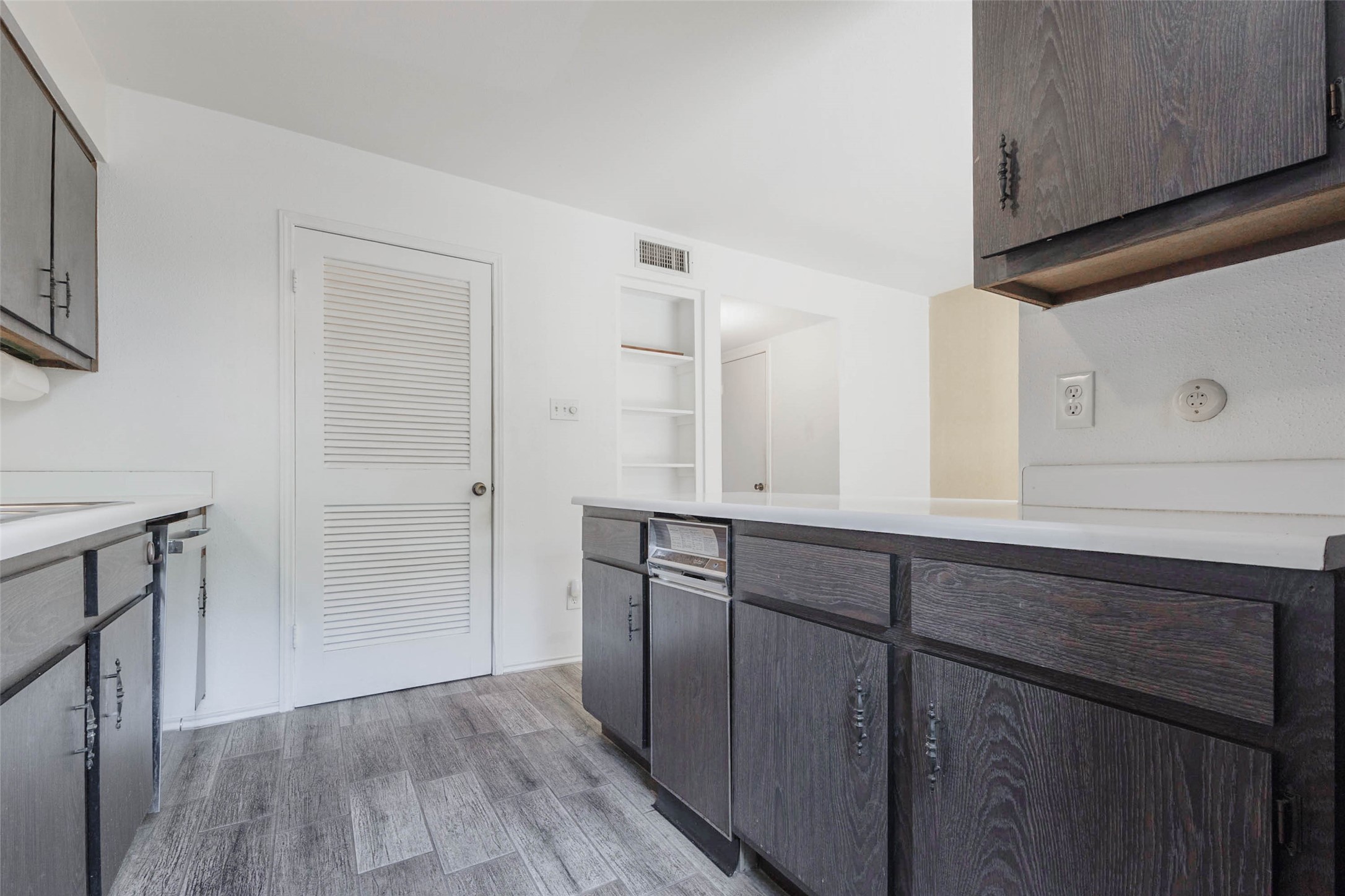 5801 Lumberdale Road, Unit 144 Houston, TX 77092 - Photo 18 of 43 Gallery Image 18
