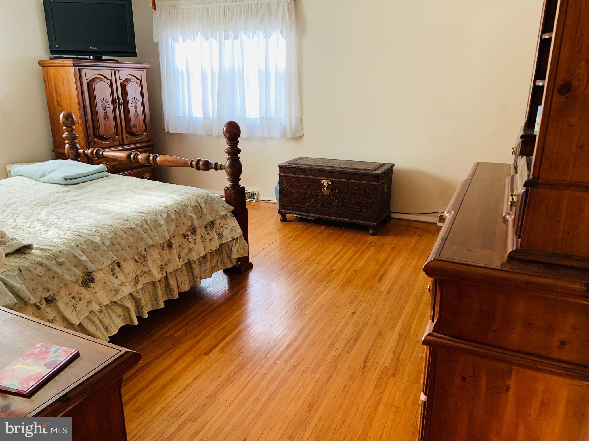 839 Phillips Road Warminster, PA 18974 - Photo 21 of 35 Primary Bedroom