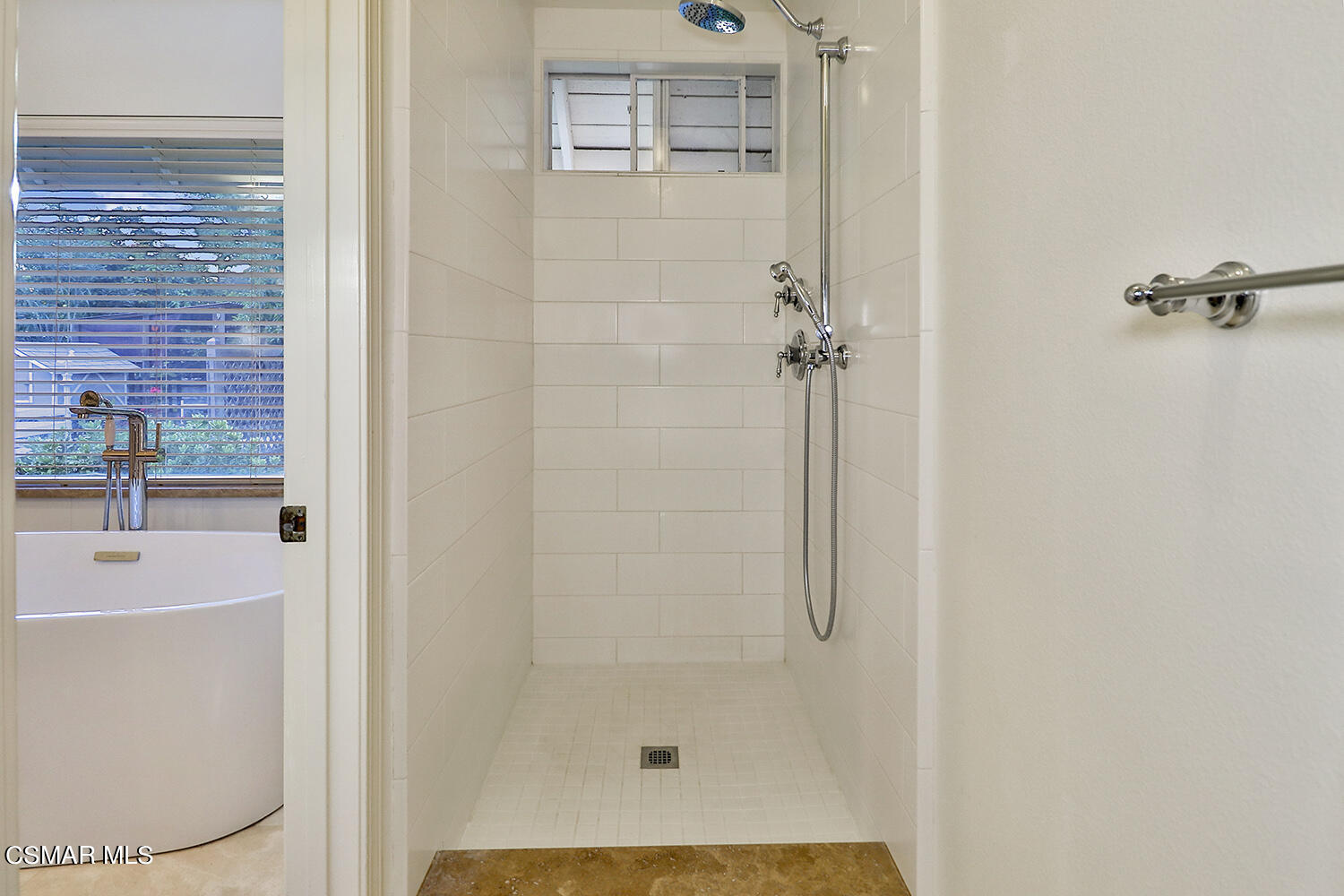 11842 Pradera Road Camarillo, CA 93012 - Photo 36 of 62 jMain Bedroom Suite12