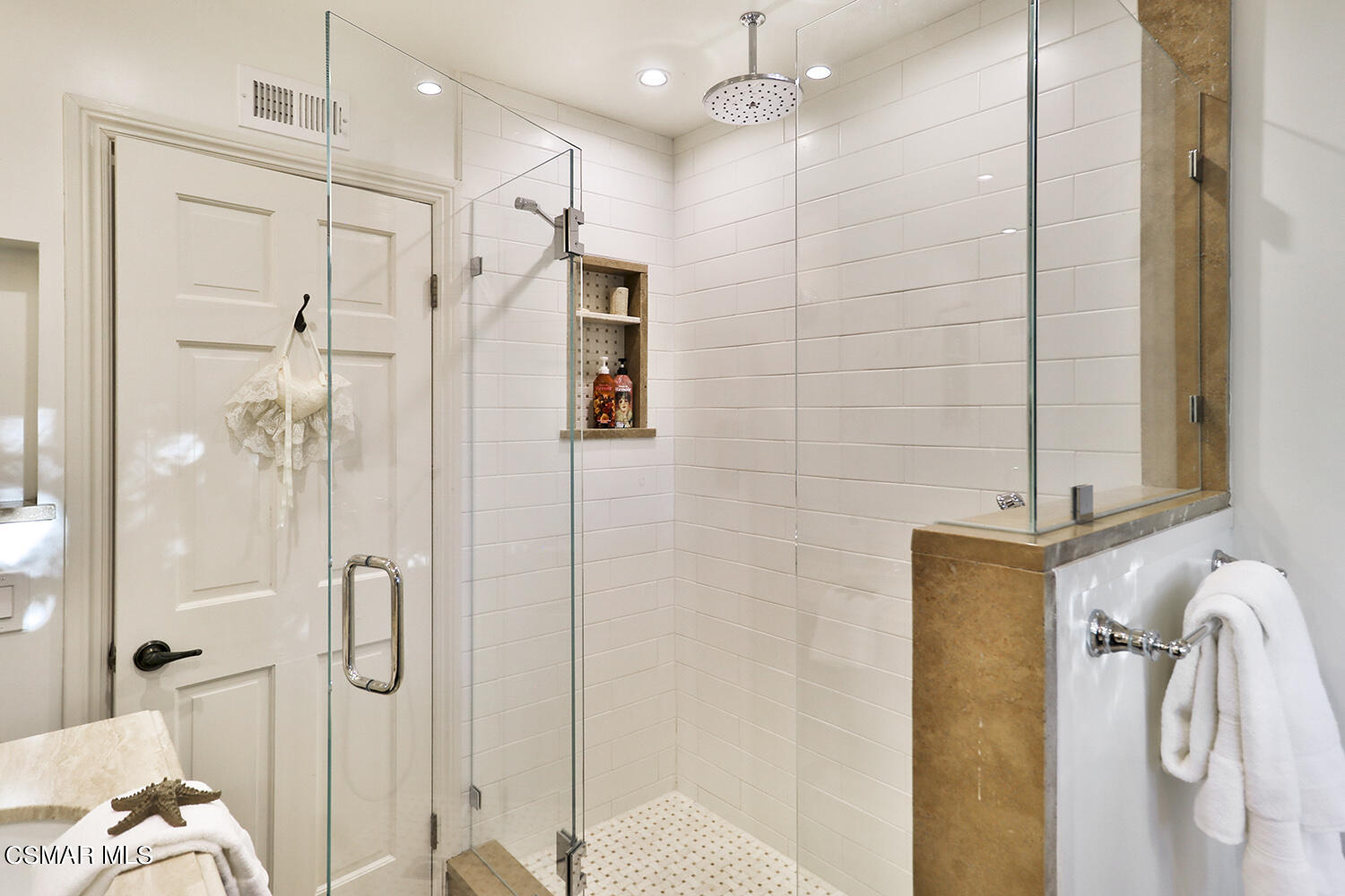 11842 Pradera Road Camarillo, CA 93012 - Photo 40 of 62 iHall Bath3