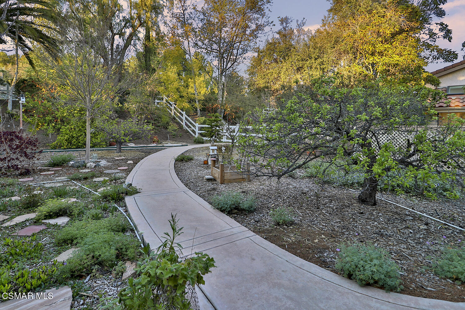 11842 Pradera Road Camarillo, CA 93012 - Photo 56 of 62 kBackyard and Orchard18